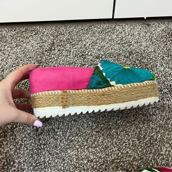 Lola Frish Floral Embroidered Platform Espadrille Slip On Size 23.5 or US 6.5 - Picture 10 of 14